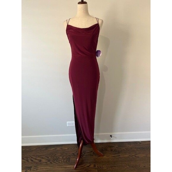 Windsor Lace-Up Maxi Formal Bodycon Dress Burgundy Size Large Brand New With Tag - Picture 1 of 13